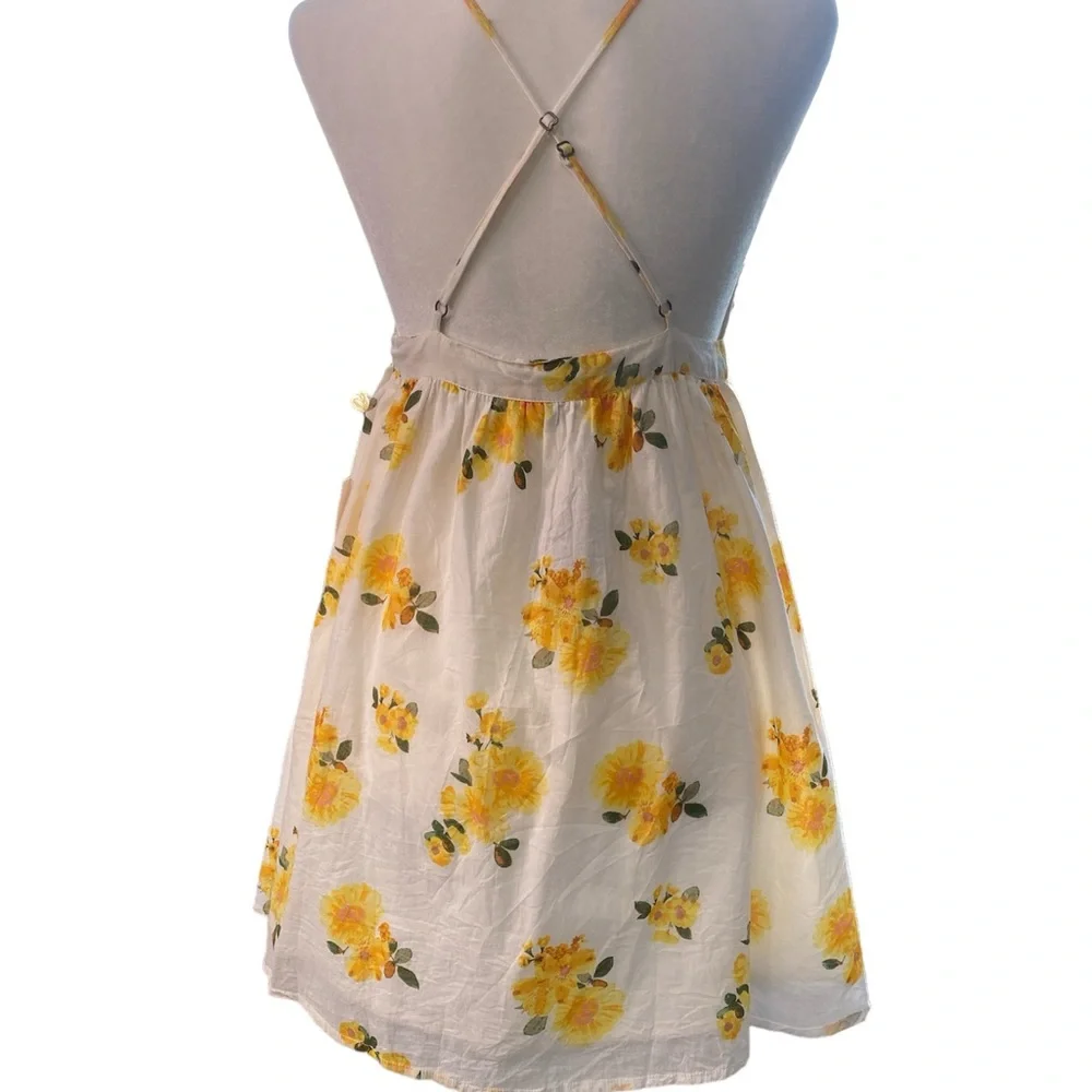 NWT Women’s Forever 21 Floral Babydoll Dress Size S - Picture 2 of 7